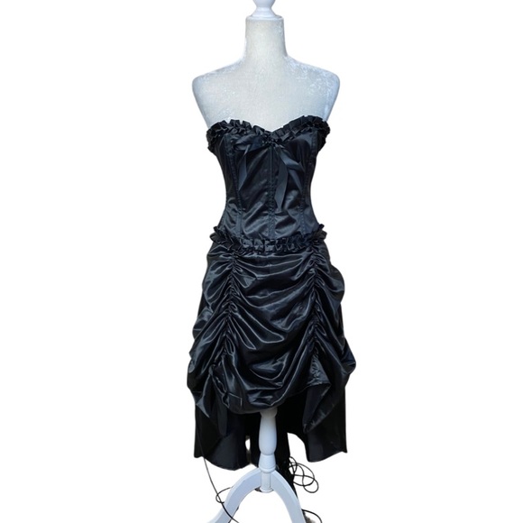 Dresses & Skirts - Black Satin Strapless Back Lace Up Corset Halloween Dress Size XL